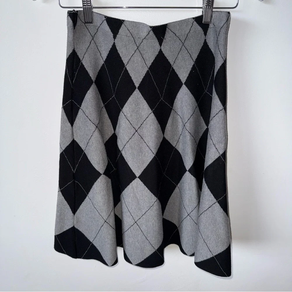 Viva Milano Petite Argyle Knit Skirt PM – Black Gray Flare Stretch - Picture 2 of 4